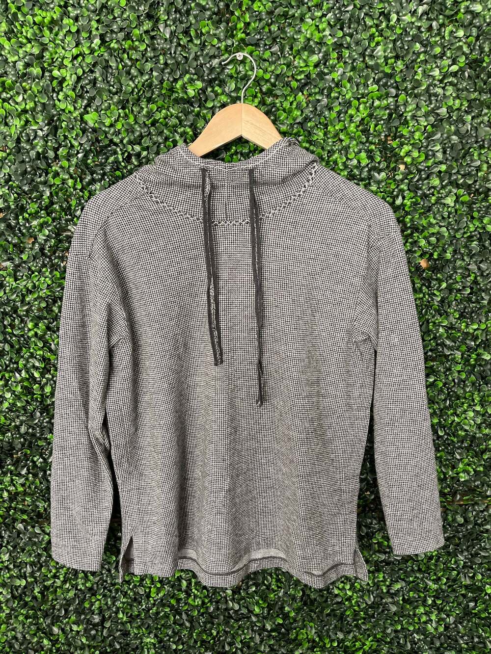Max Studio women’s Hoodie Sweater Soft Size XS